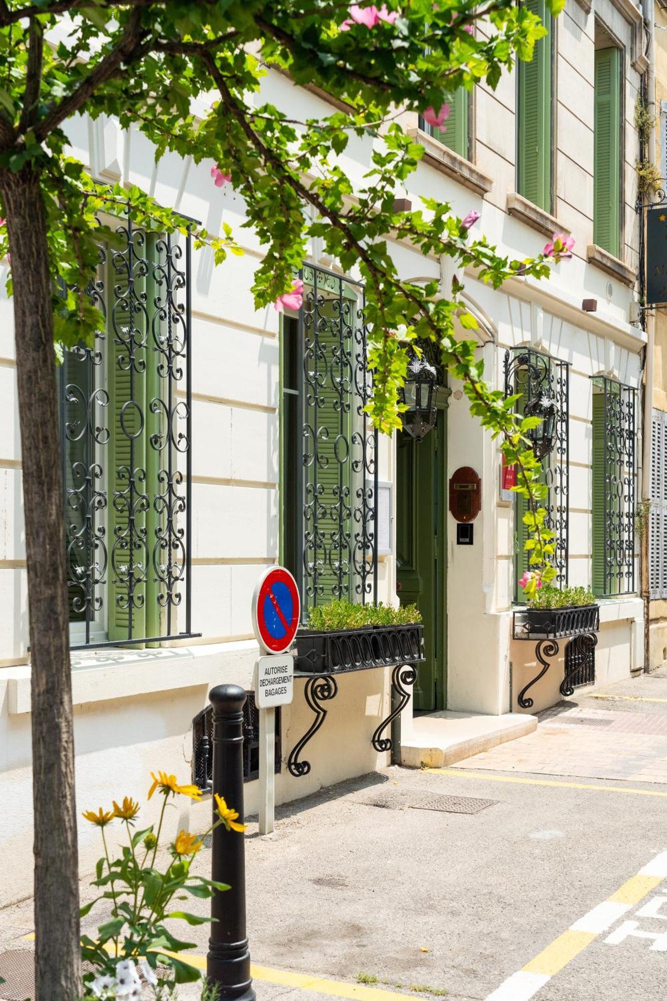 La Maison D'Ete Σαλόν-ντε-Προβάνς Εξωτερικό φωτογραφία